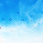 Blauer Himmel mit Symbolen